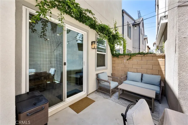 16064 Jamie 7, Fontana, California 92336