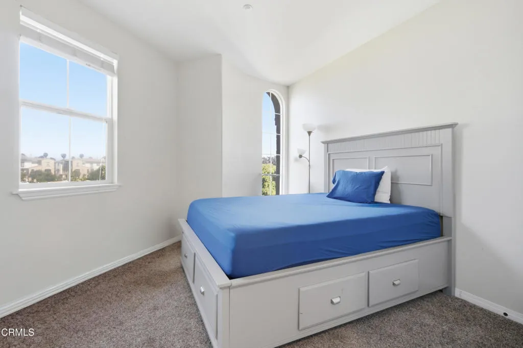 15_bedroom