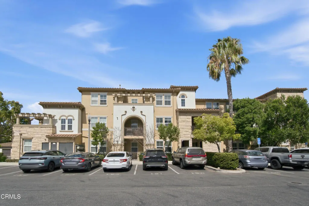 27_building exterior