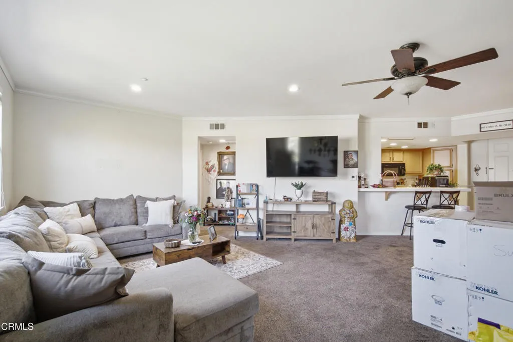 11_living room
