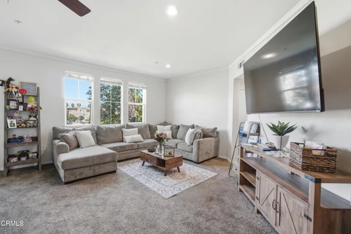 10_living room