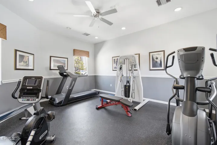 32_community gym