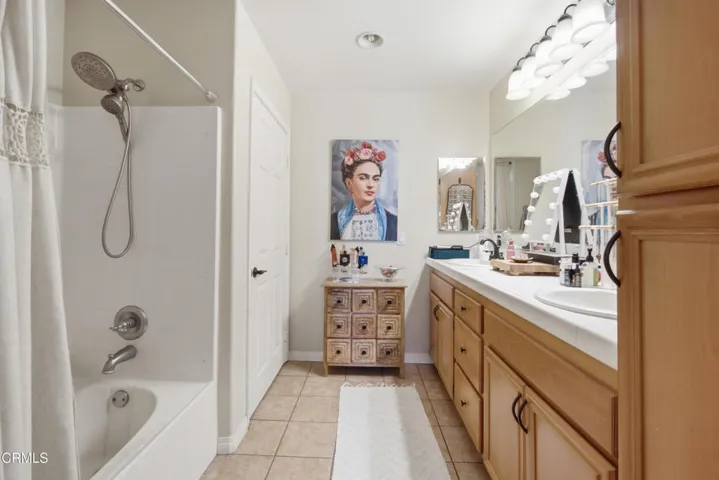 22_bathroom