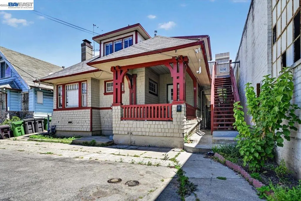 950 Loomis Ct, Oakland, California 94606 — photo 4