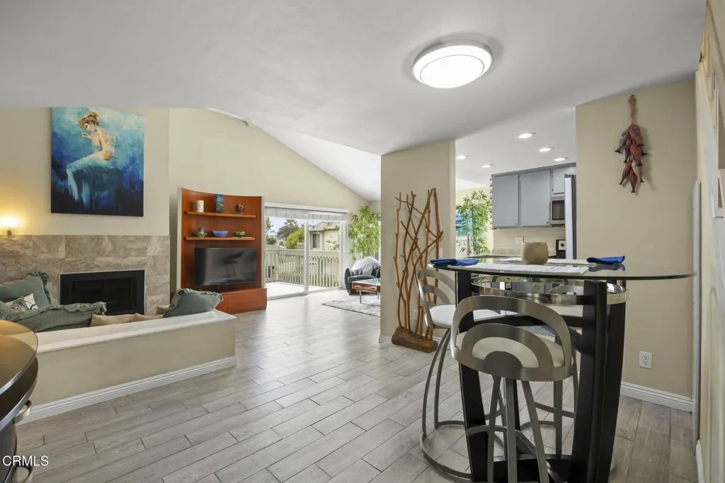 6-web-or-mls-3027Harbor-67