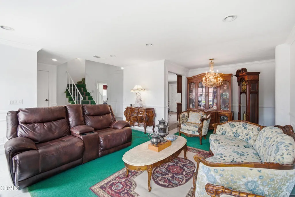 13_living room