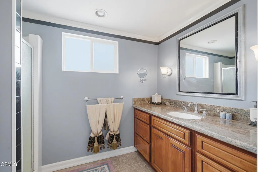 33_bathroom