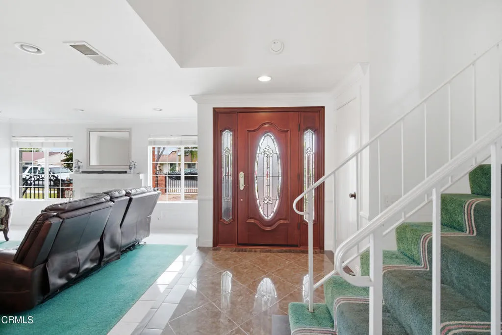 9_foyer