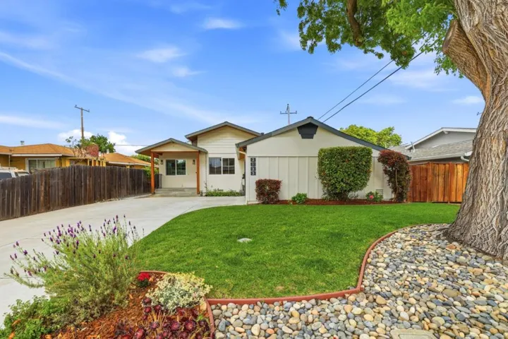 2133 Santa Cruz Avenue, Santa Clara, California 95051