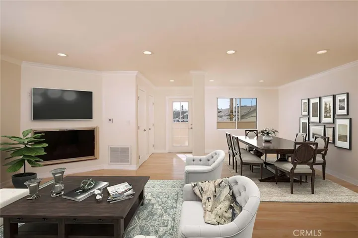 Living/Dining Room (Virtually staged)