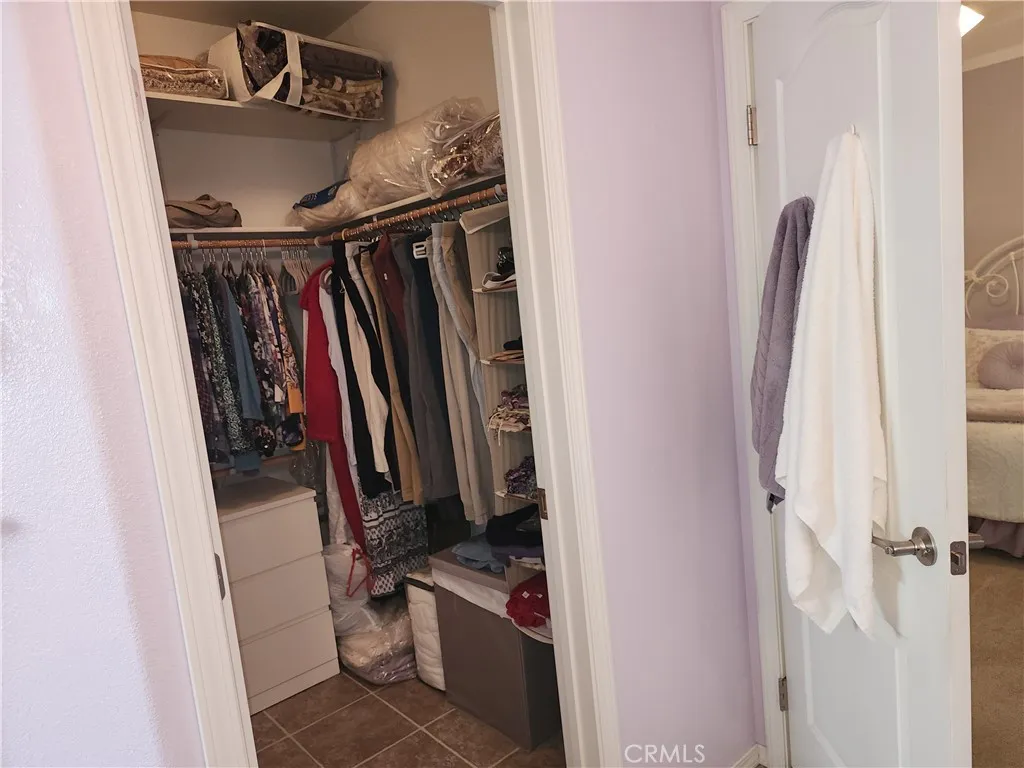 walk in closet