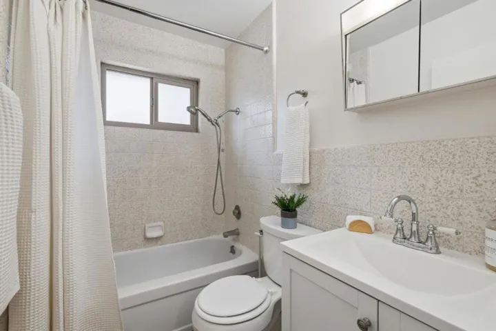 1400 Ruby Court 4, Capitola, California 95010