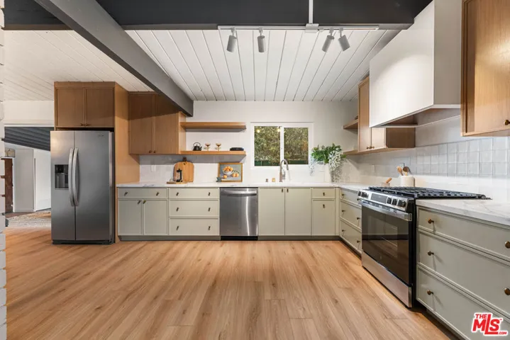 24005 Fulmar Avenue, Torrance, California 90501
