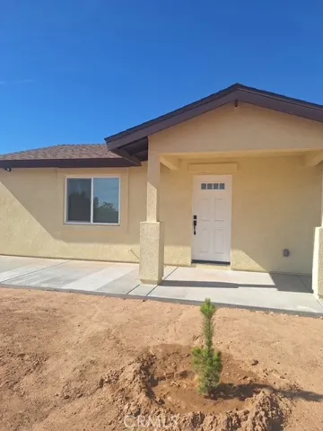 9185 8th 2, Hesperia, California 92345