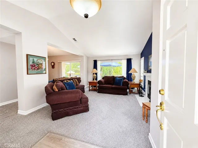 478 Shelburne Lane Unit B, Simi Valley, California 93065