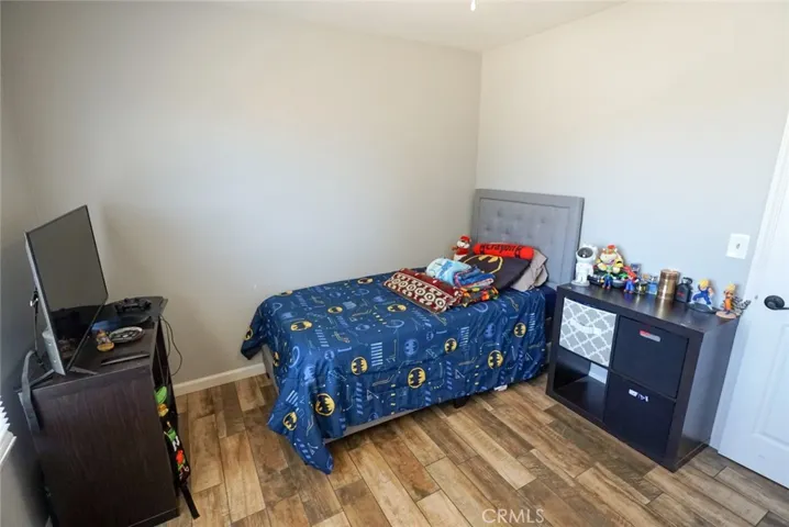 21018 Little Beaver, Apple Valley, California 92308