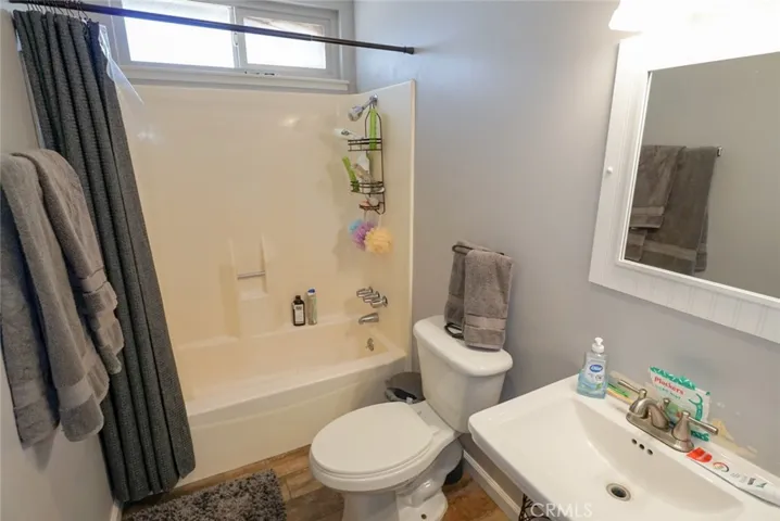 21018 Little Beaver, Apple Valley, California 92308