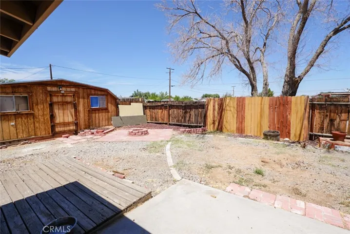 21018 Little Beaver, Apple Valley, California 92308