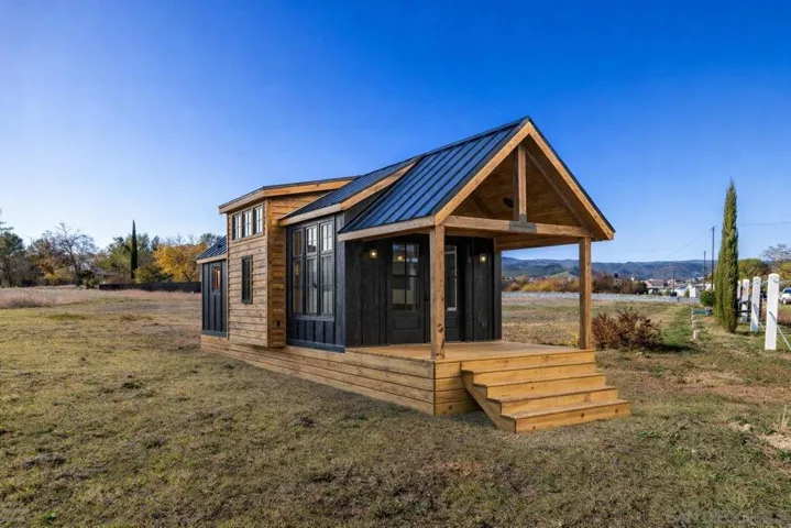Housing Option https://cdnparap00.paragonrels.com/ParagonImages/Property/p0/SDMLS/250045860/8/1024/768/0b34da64ac6cd5fa41b94080bc981570/3/a33607631cac8a40d527b654c9f468c4/250045860-798af80e-7642-4455-a94e-7c06f554550c.JPG