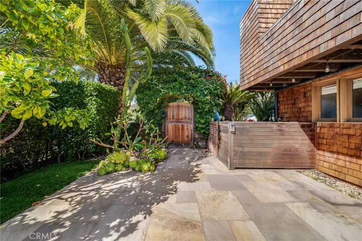 1625 Catalina, Laguna Beach, California 92651