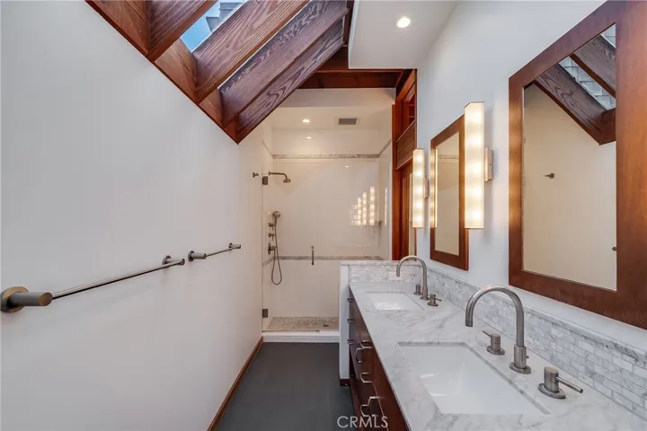 1625 Catalina, Laguna Beach, California 92651