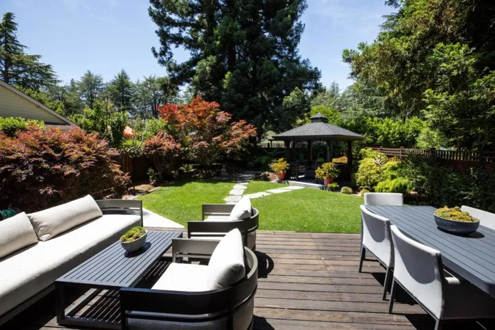 1514 Frontero Avenue, Los Altos, California 94024