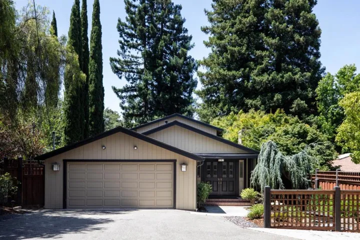 1514 Frontero Avenue, Los Altos, California 94024