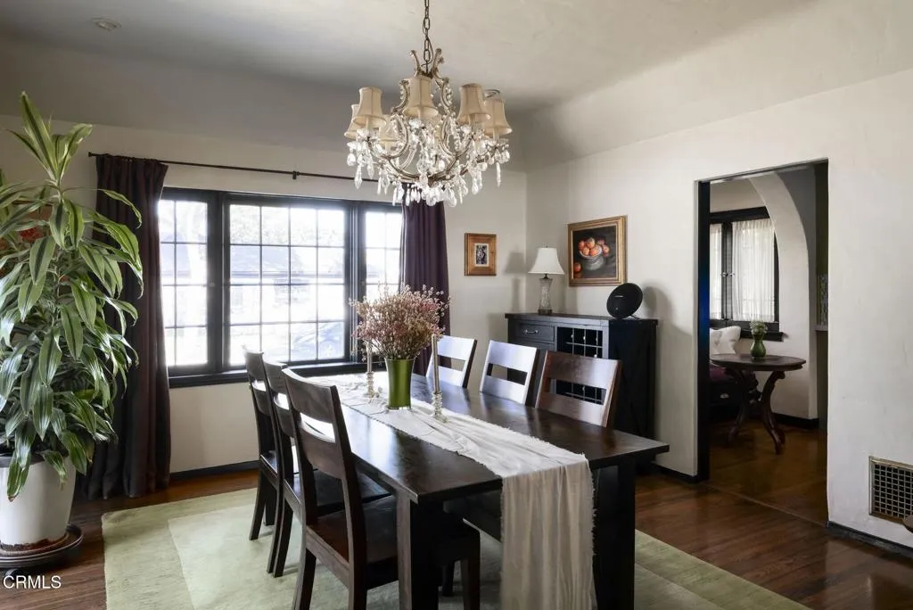 10-web-or-mls-2410 E. Orange Grove Blvd