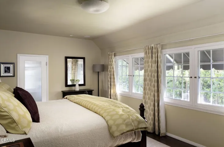 29-web-or-mls-2410 E. Orange Grove Blvd