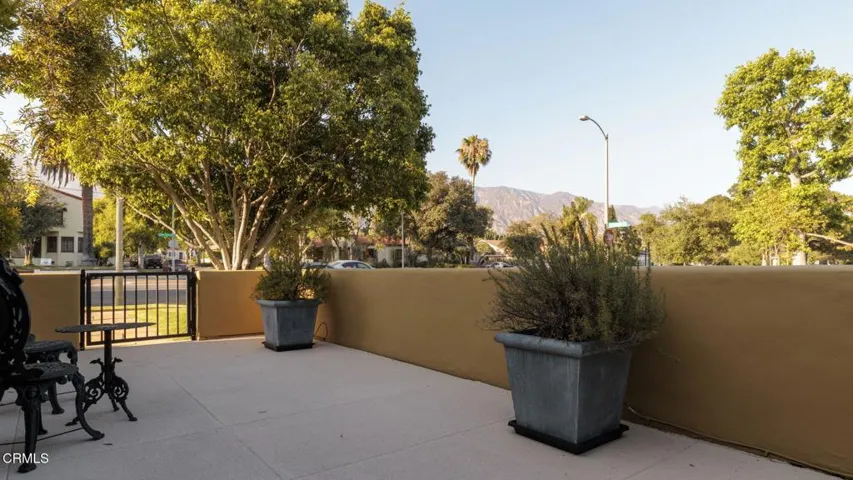 3-web-or-mls-2410 E. Orange Grove Blvd b
