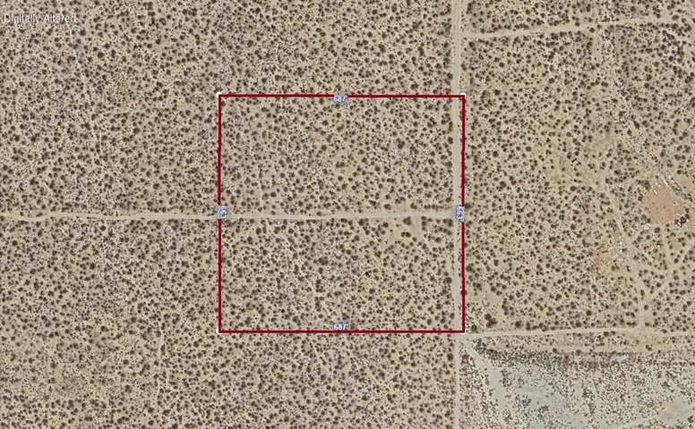 3083-011-023_Close.Ds