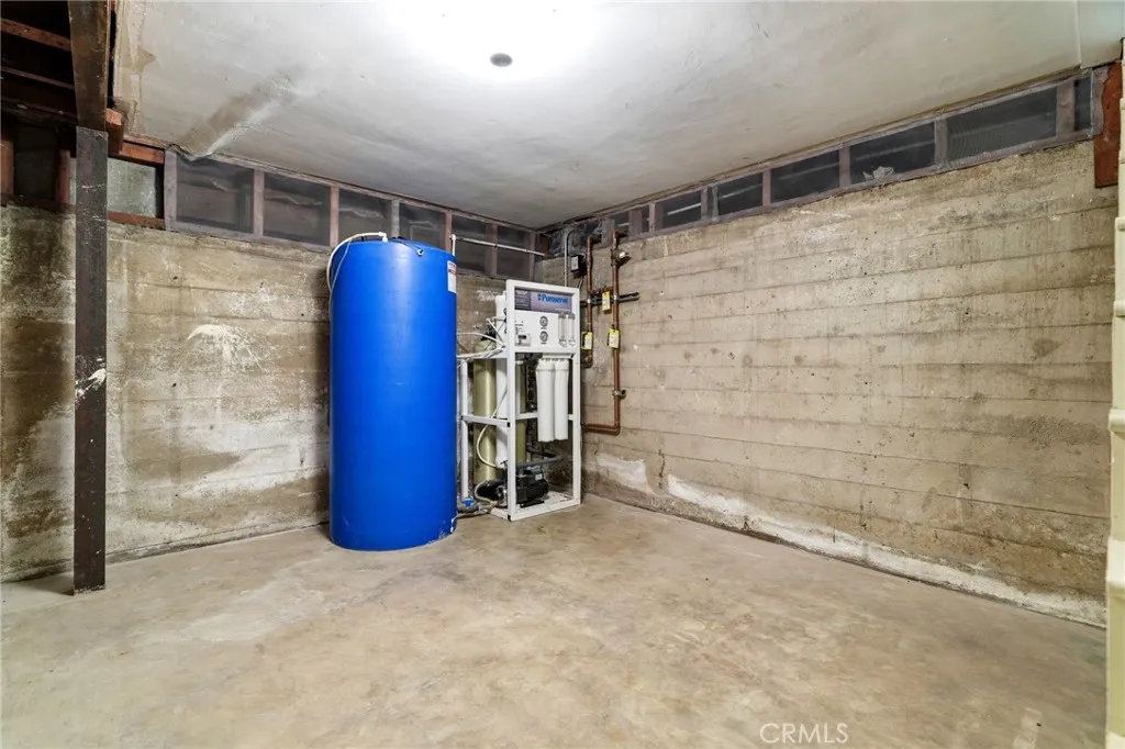 114 N Rose St-Basement