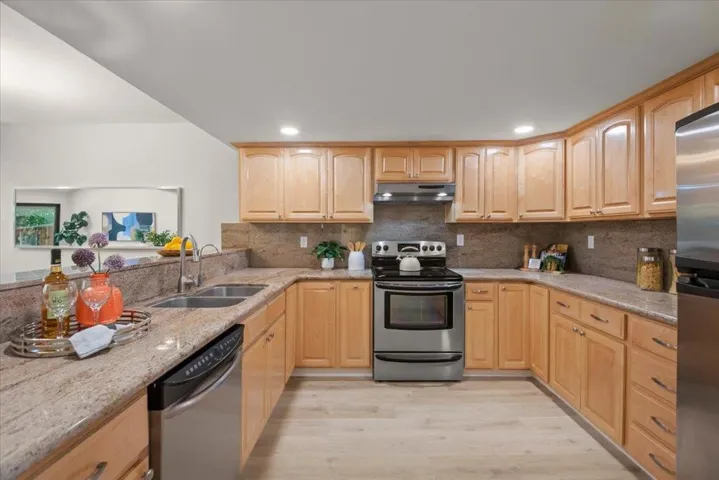 229 Saratoga Avenue, Santa Clara, California 95050