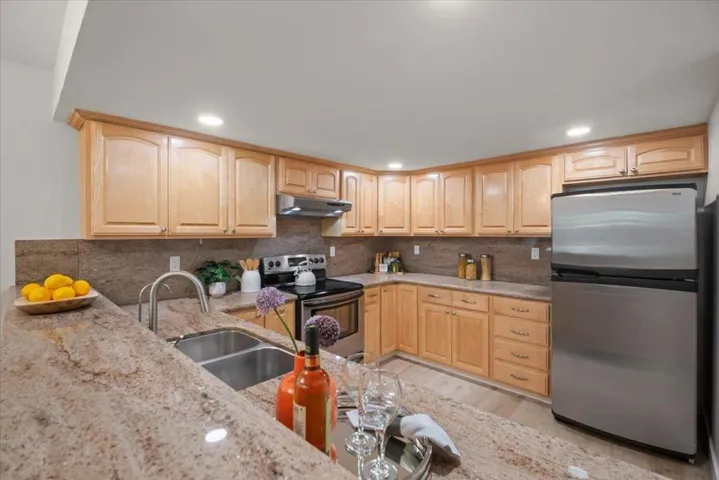 229 Saratoga Avenue, Santa Clara, California 95050