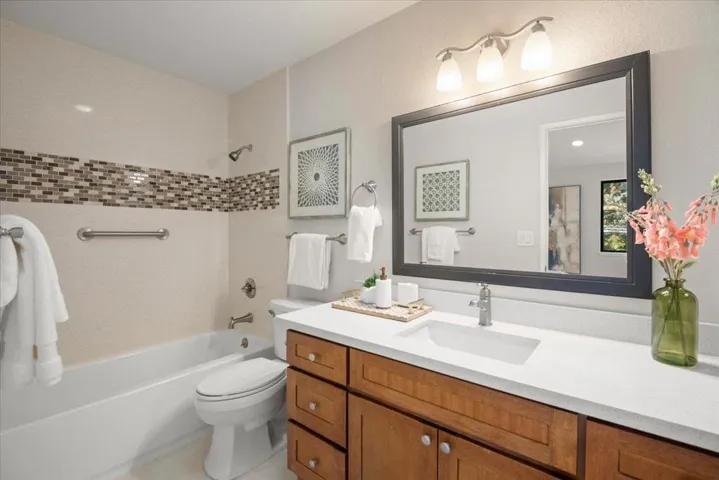 229 Saratoga Avenue, Santa Clara, California 95050