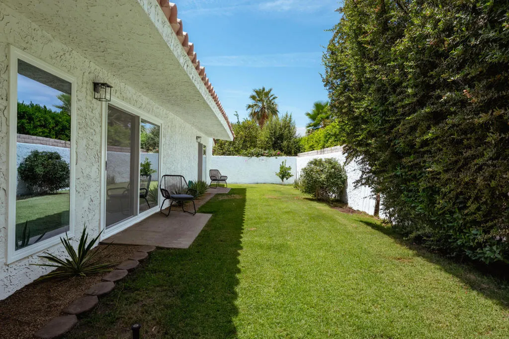 Side yard