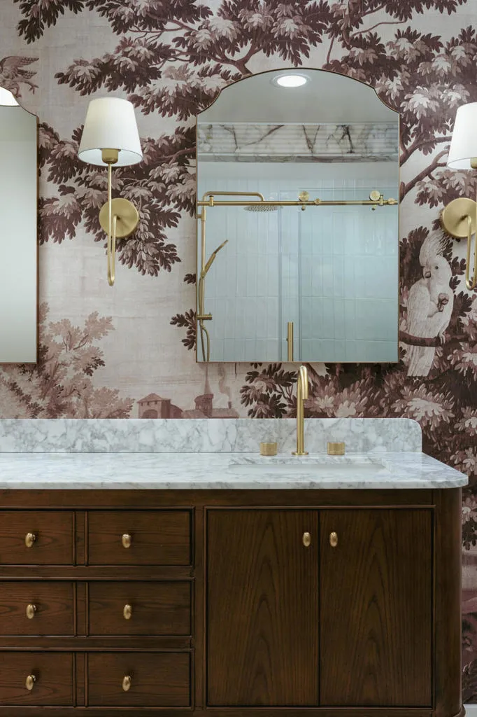 Primary en-suite