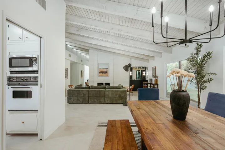 Dining / living room