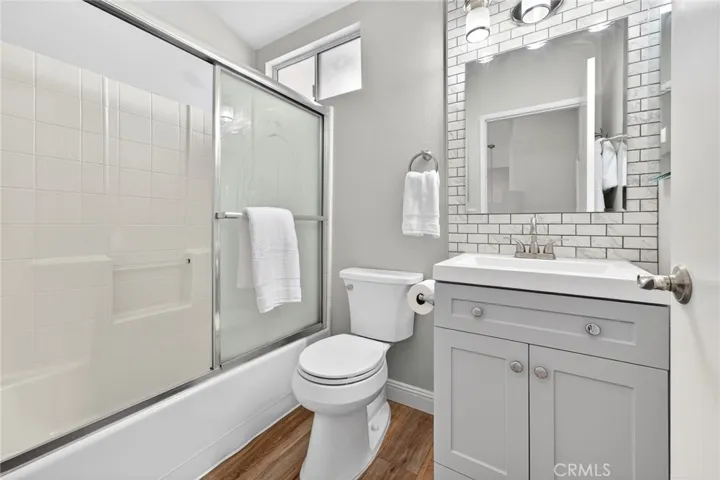 Upstairs Bathroom