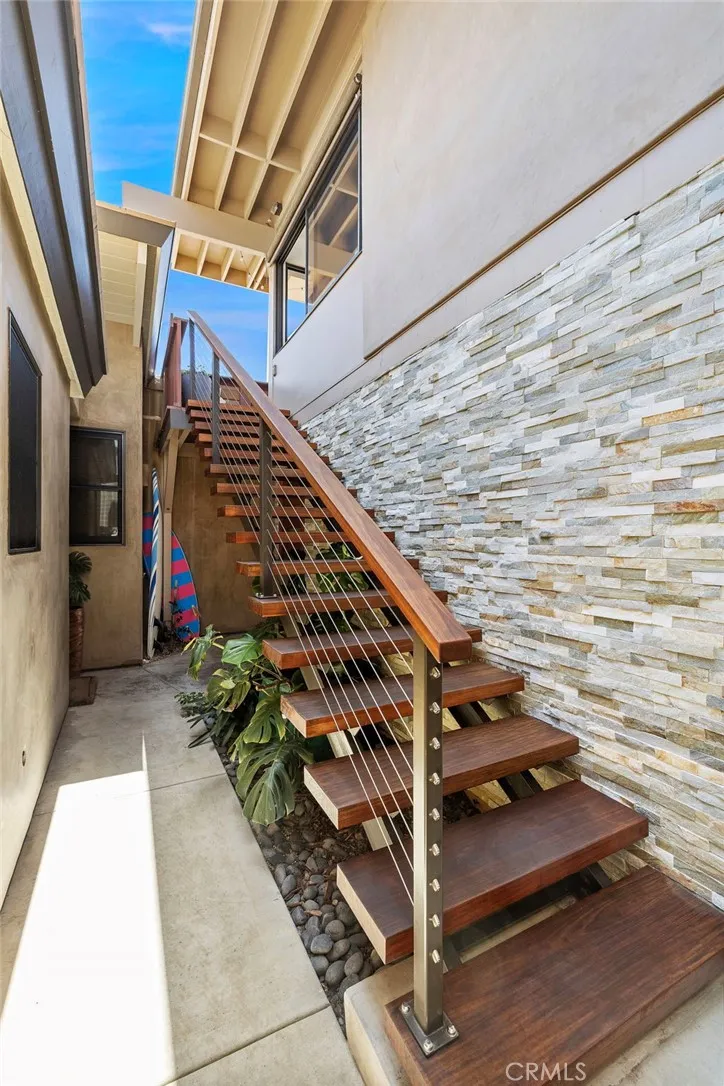 Private Entrance, Above the Garage