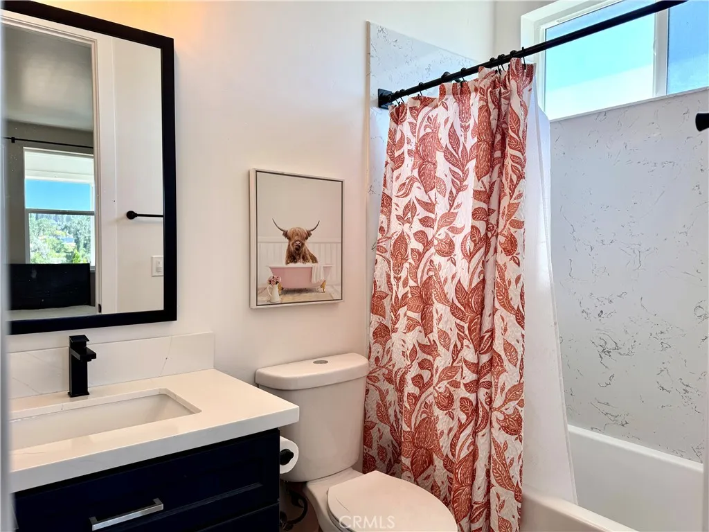 Junior Suite Bath