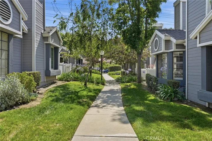 269 Alder Court, Azusa, California 91702