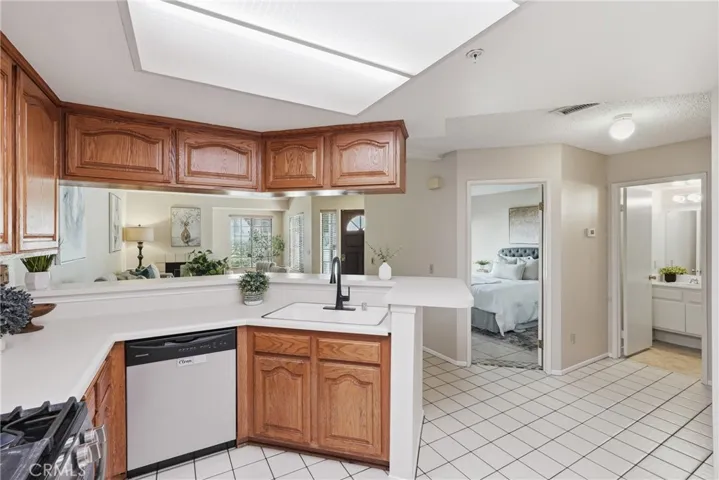 269 Alder Court, Azusa, California 91702