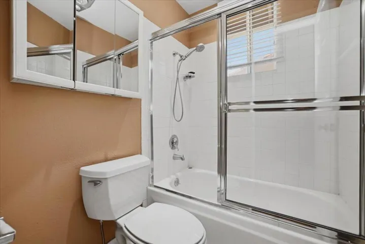 39-Bathroom