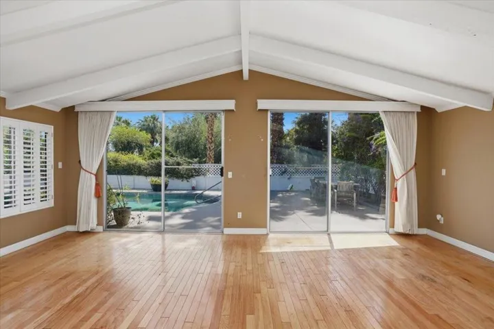 52-Living Room