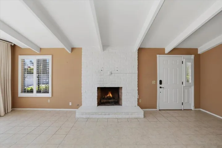 23-Living Room