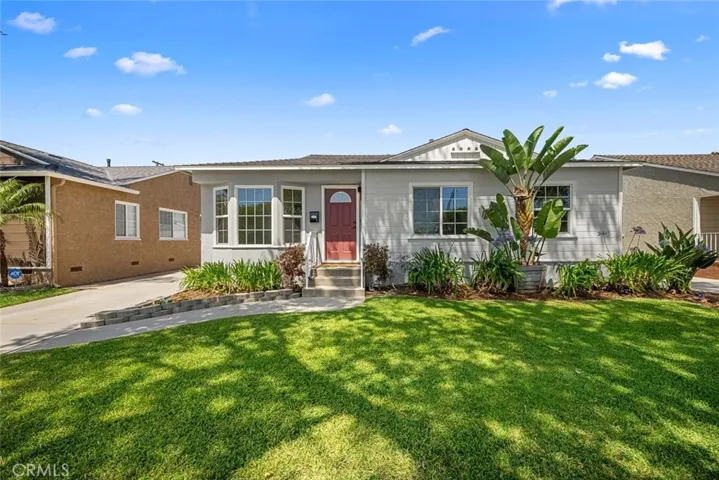 Welcome Home to 3819 Studebaker Road