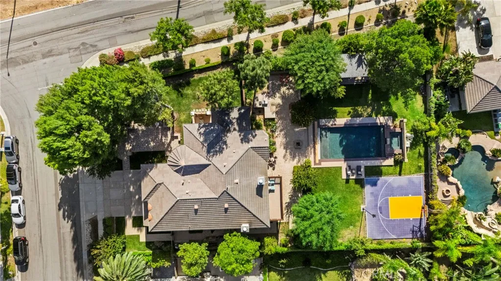 605 Jocelyn Shelby Way, Corona, California 92881 — photo 4