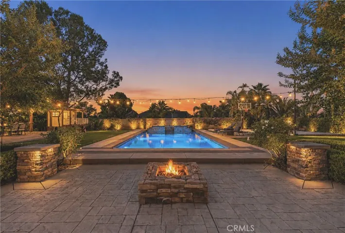 605 Jocelyn Shelby Way, Corona, California 92881