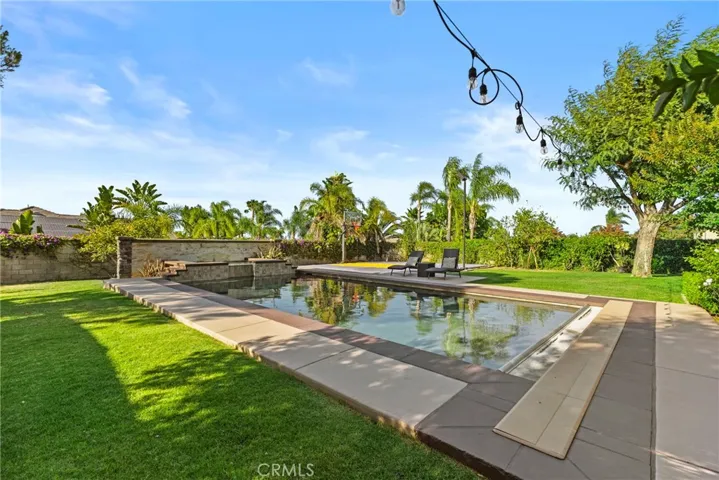 605 Jocelyn Shelby Way, Corona, California 92881